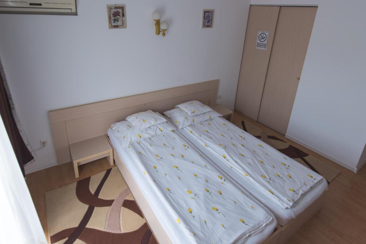 ホテル Casa La Fayette ティミショアラ エクステリア 写真
